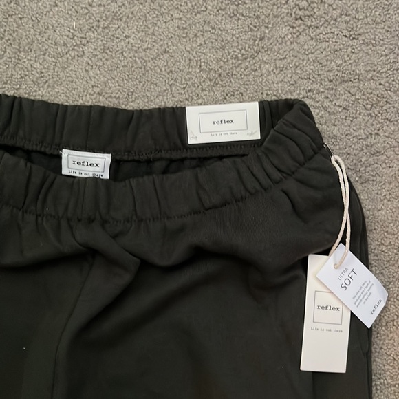NEVER WORN WITH TAGS Reflex joggers / sweats army green size XL - Picture 2 of 3